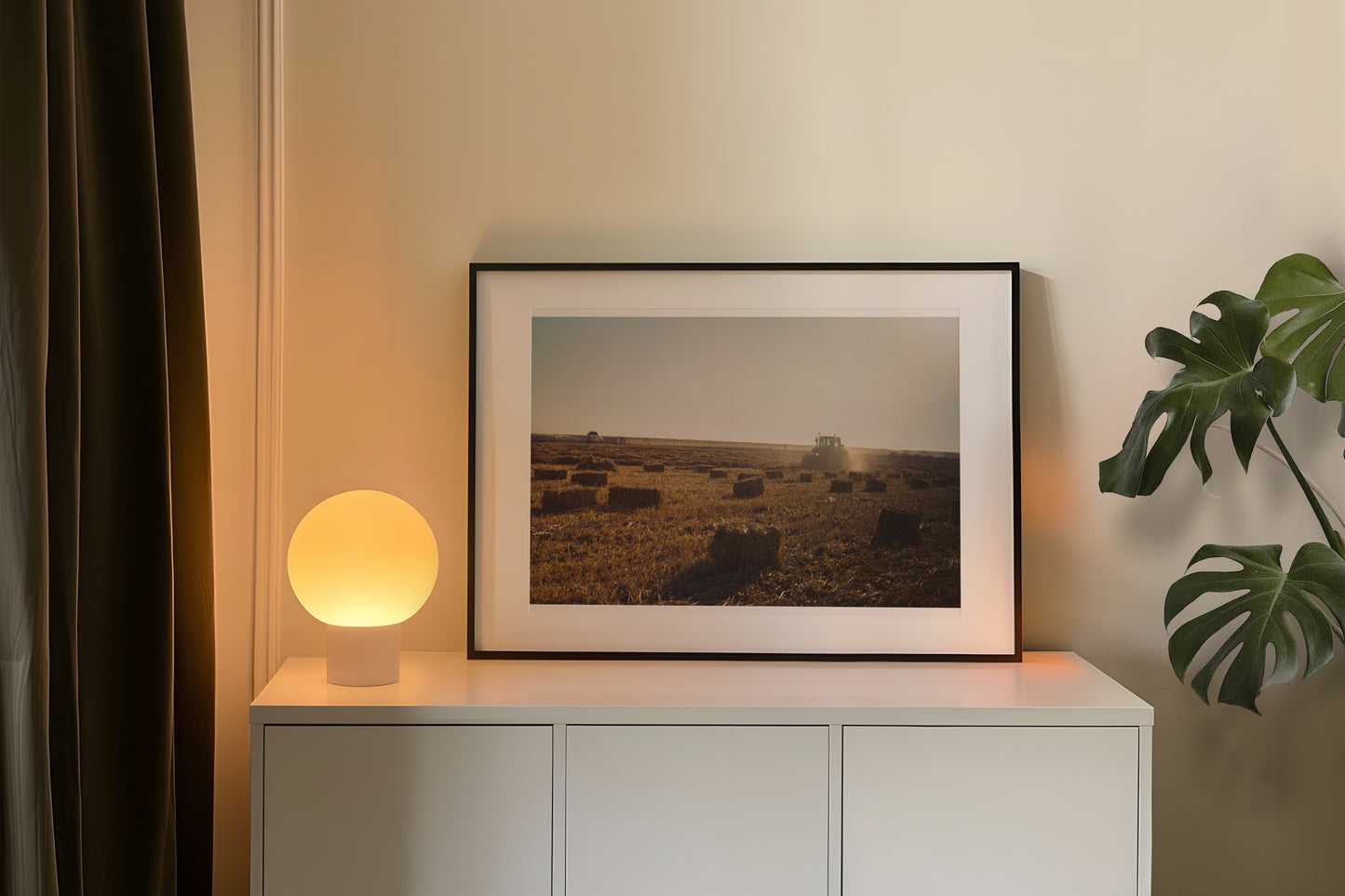 the golden bales - بالات من ذهب